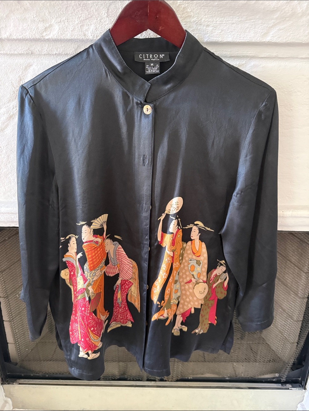 Citron Black 100% Silk Mandarin Collar Jacket with Asian-Inspired Figures